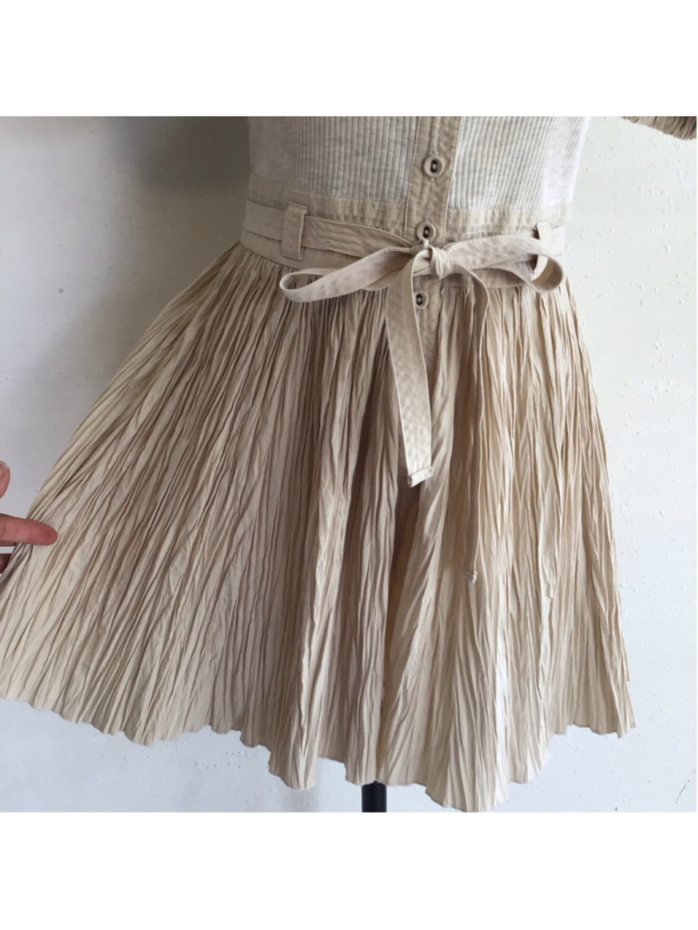 Ulla Johnson Women Elegant Beige Pleated Romper with Puff Sleeves Size 4 - Picture 7 of 15